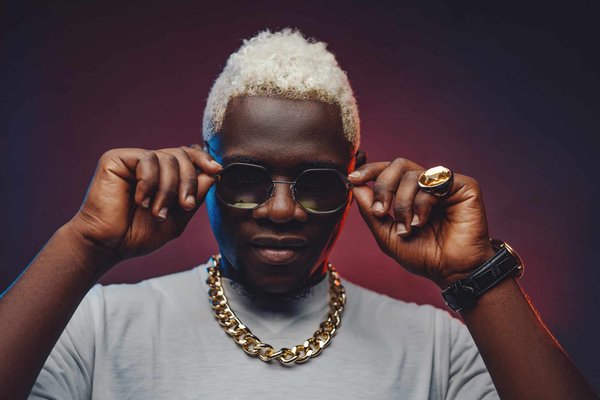 How to Choose the Perfect Pair of Classic Sunglasses for Everyday Wear?